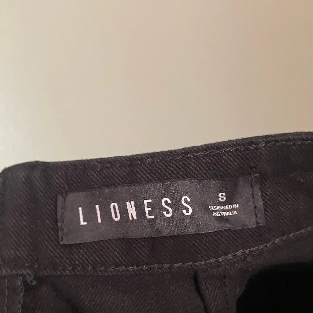 Princess Polly The Lola Mini Skirt Black Lioness NWOT - Picture 4 of 13